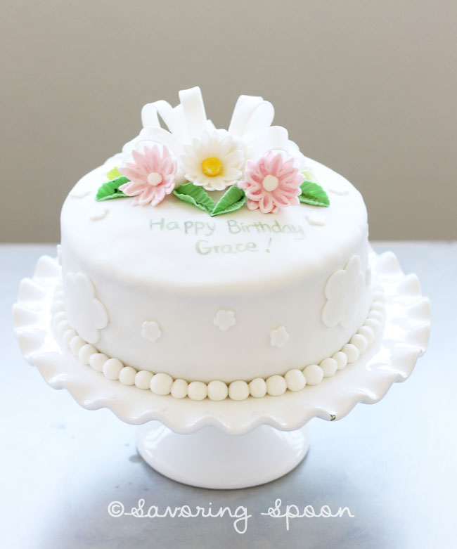fondant flower cake