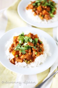 Easy Slow Cooker Chicken Curry - just 15 minutes of prep! | www.savoringspoon.com